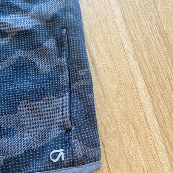 Black and Gray Camouflage Jacket - Picture 2 of 4